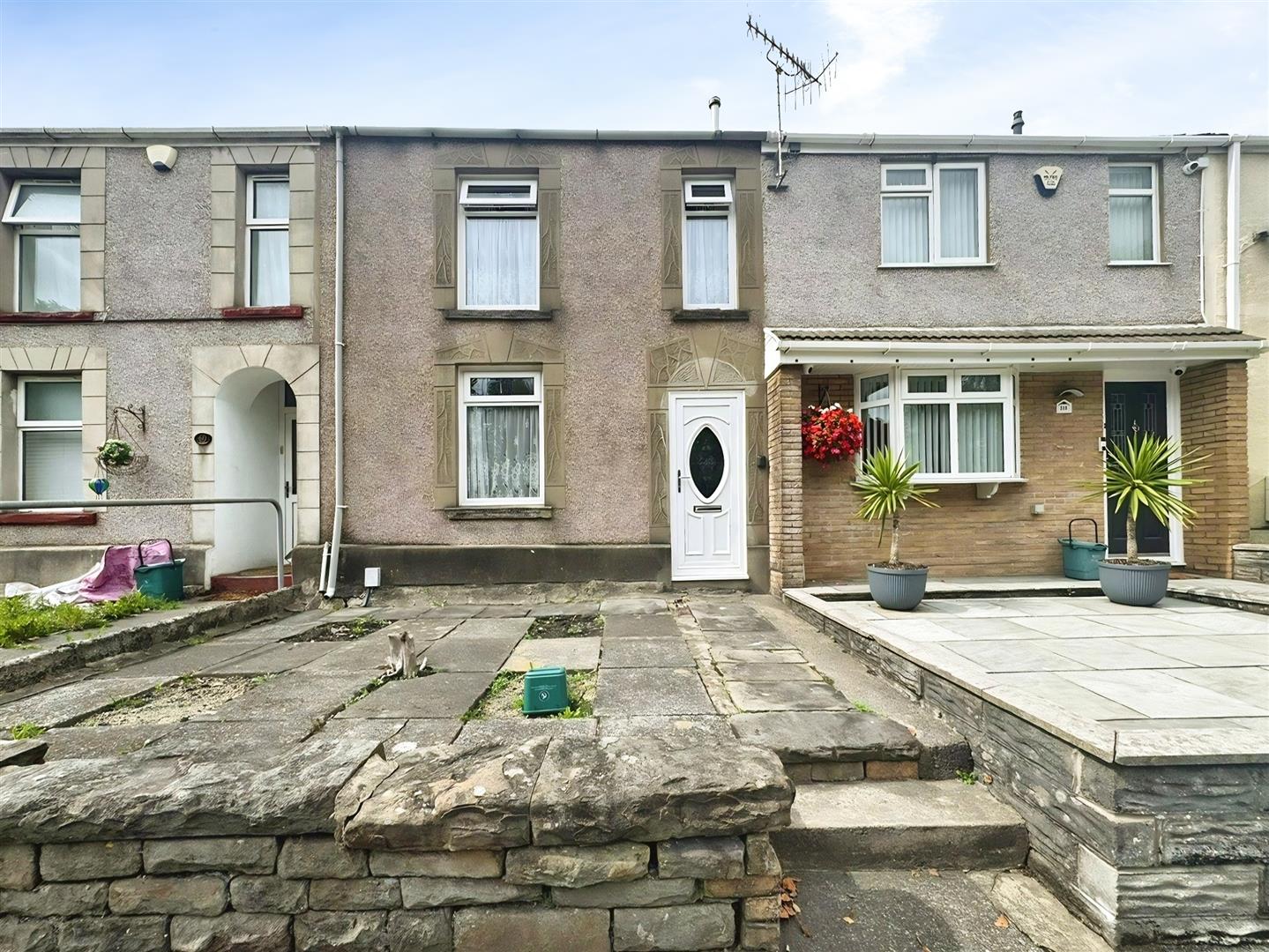 Clydach Road, Morriston, Swansea, SA6 6QH